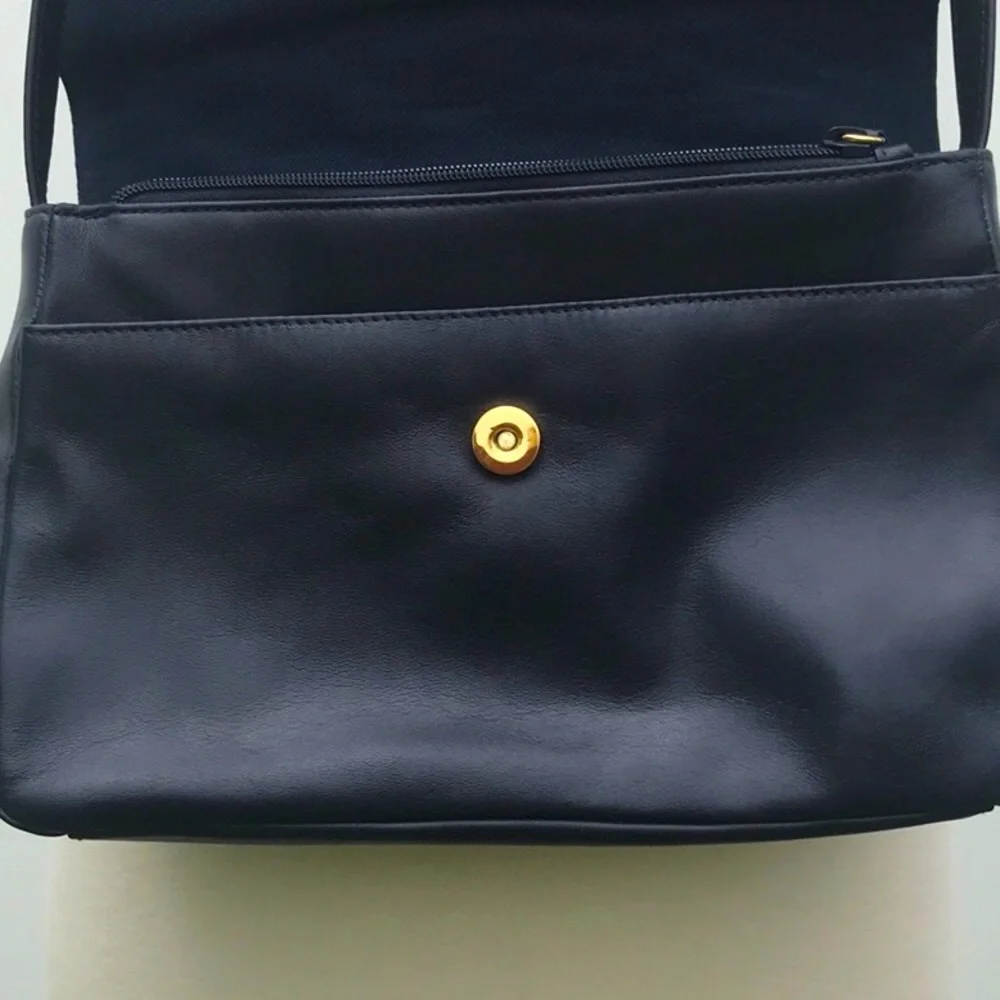 Vintage Etienne Aigner Leather Navy Blue Shoulder Bag with Gold Accents - Picture 15 of 16